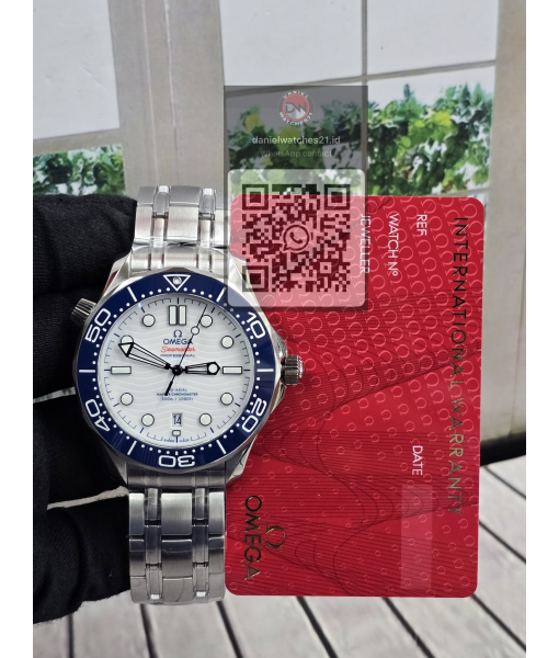 OMEGA SEAMASTER DIVER 300M CO-AXIAL MASTER CHRONOMETER WHITE BLUE 210.30.42.20.01.001/VSF/2026