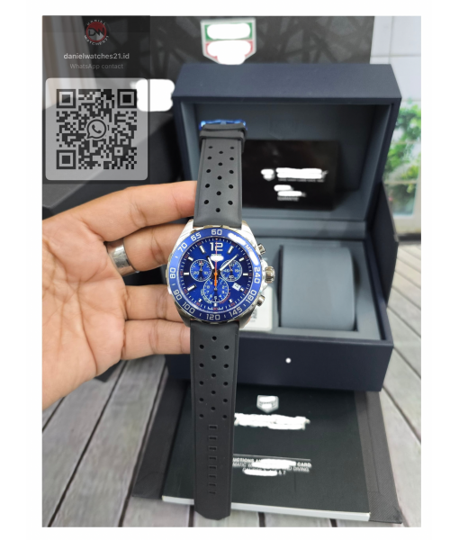 TAG HEUER F1 QUARTZ CHRONO BLUE EDITION/KORF/2026